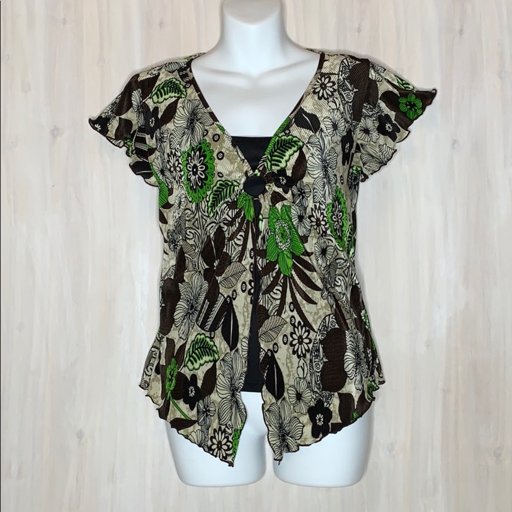 ⭐️ CATO FLORAL BLOUSE SIZE SMALL